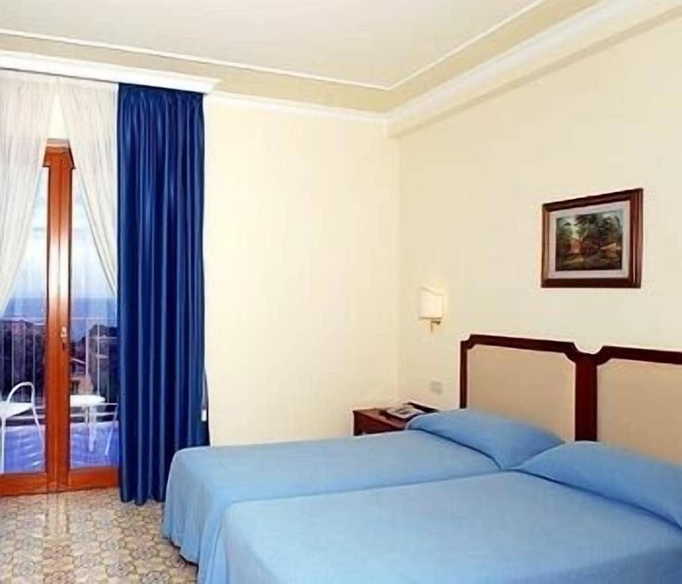 Hotel Tirrenia Sorrento Eksteriør bilde