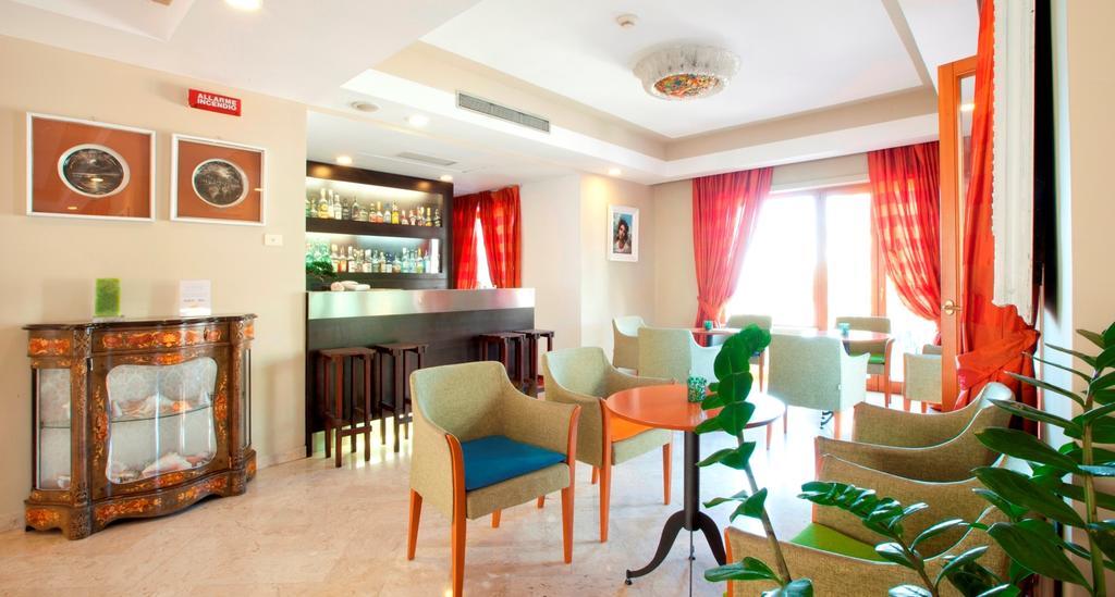Hotel Tirrenia Sorrento Eksteriør bilde