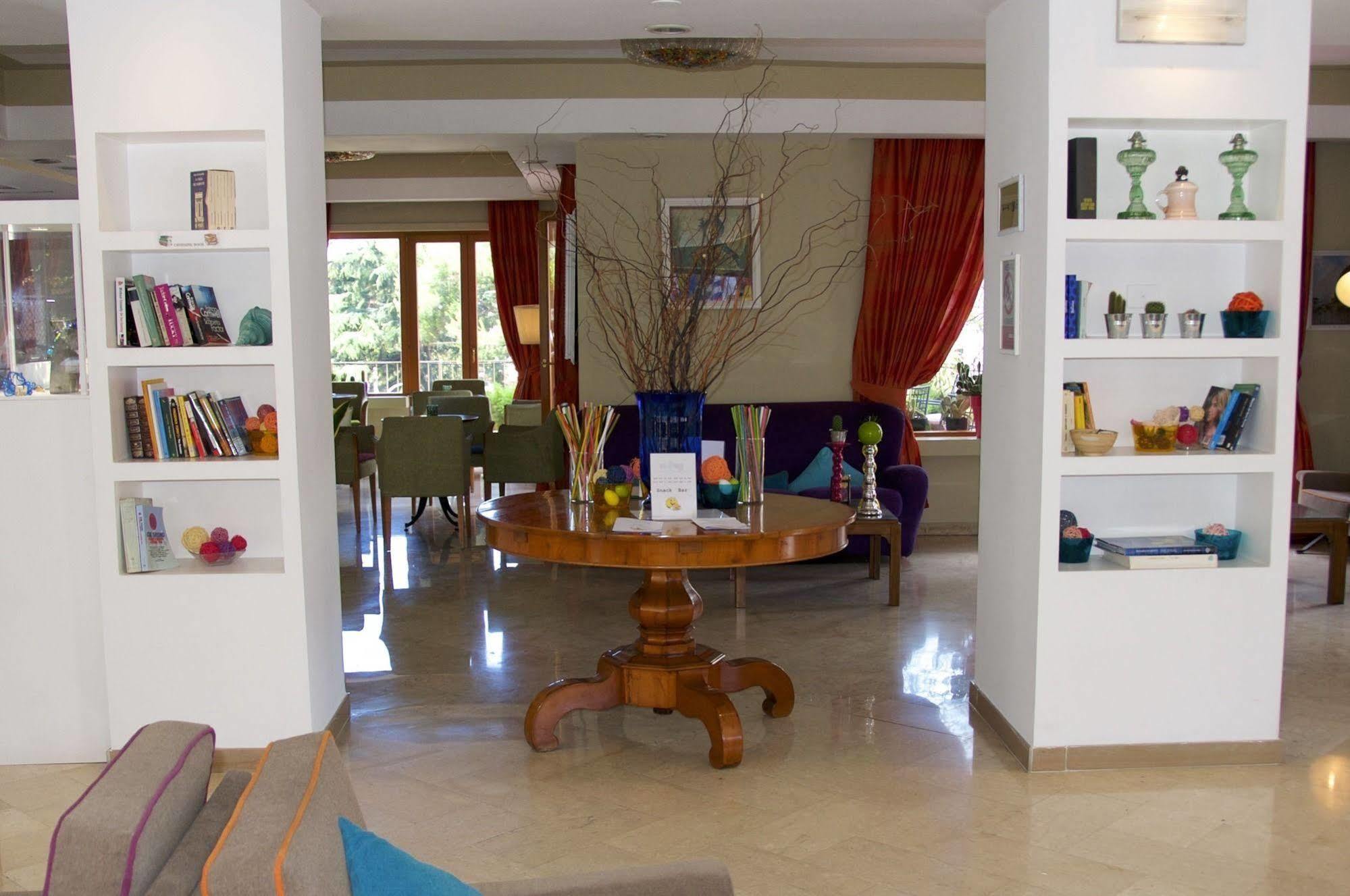 Hotel Tirrenia Sorrento Eksteriør bilde