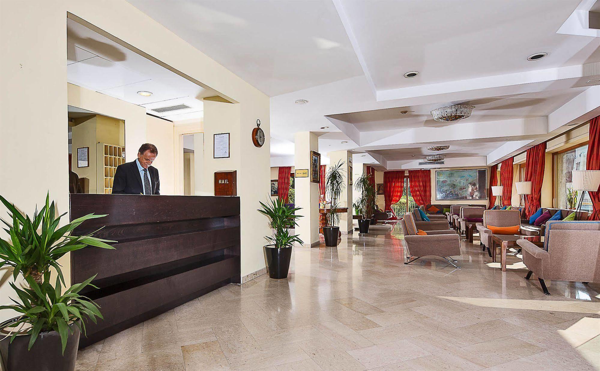 Hotel Tirrenia Sorrento Eksteriør bilde
