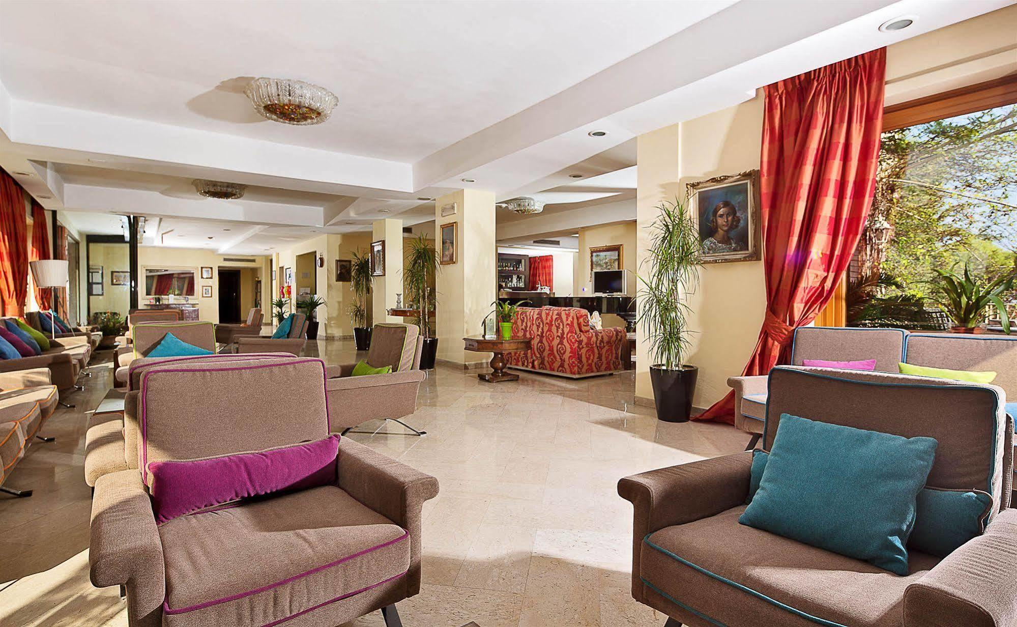 Hotel Tirrenia Sorrento Eksteriør bilde