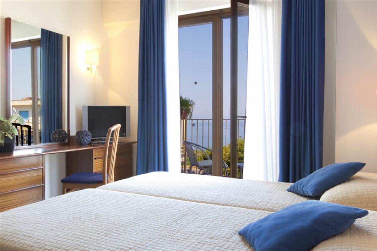 Hotel Tirrenia Sorrento Eksteriør bilde